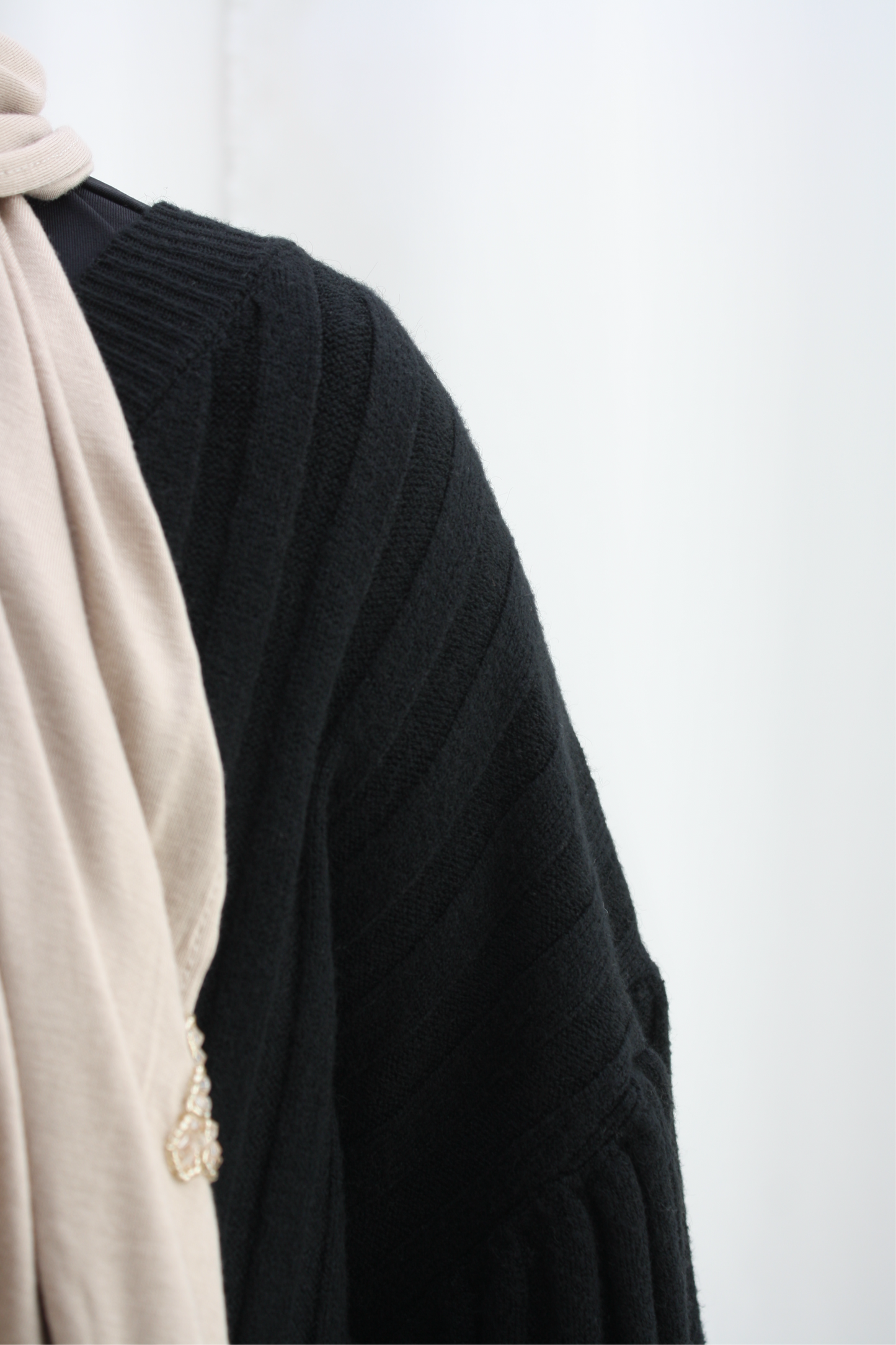 Trui met plofmouw - Dark black